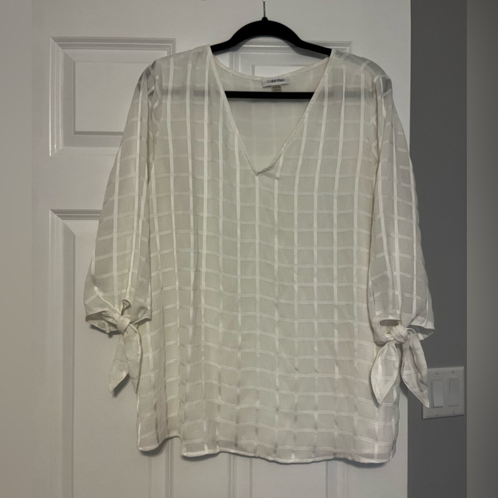 Calvin Klein White Grid Blouse with Bow Sleeves, size XL